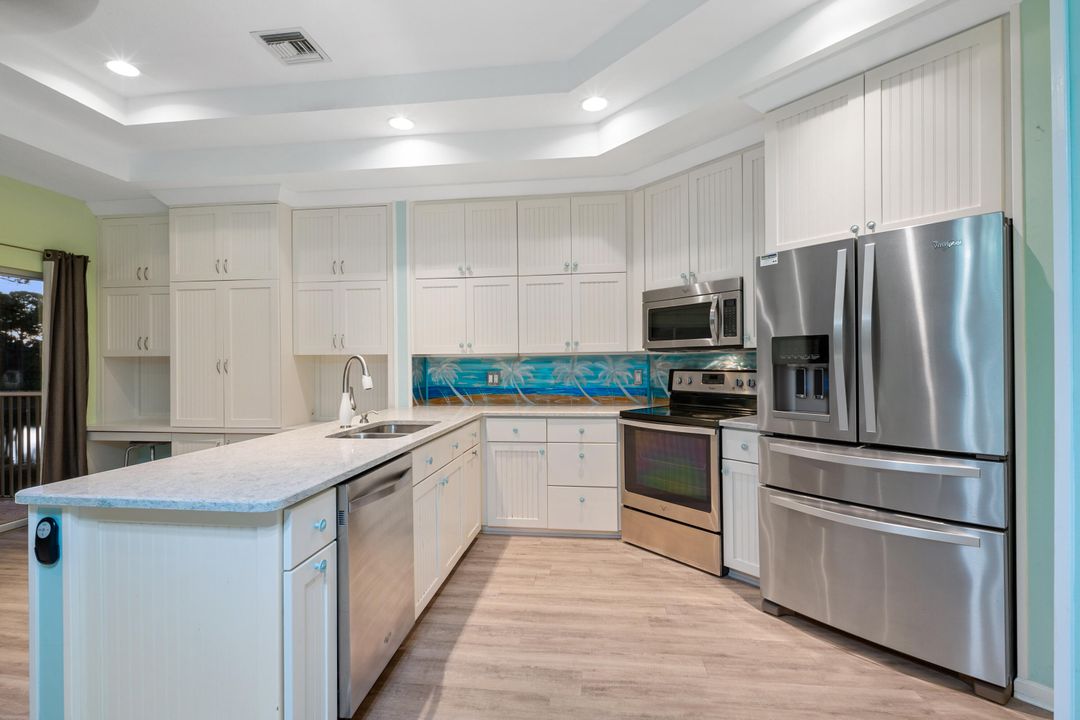 For Sale: $315,000 (2 beds, 2 baths, 1312 Square Feet)