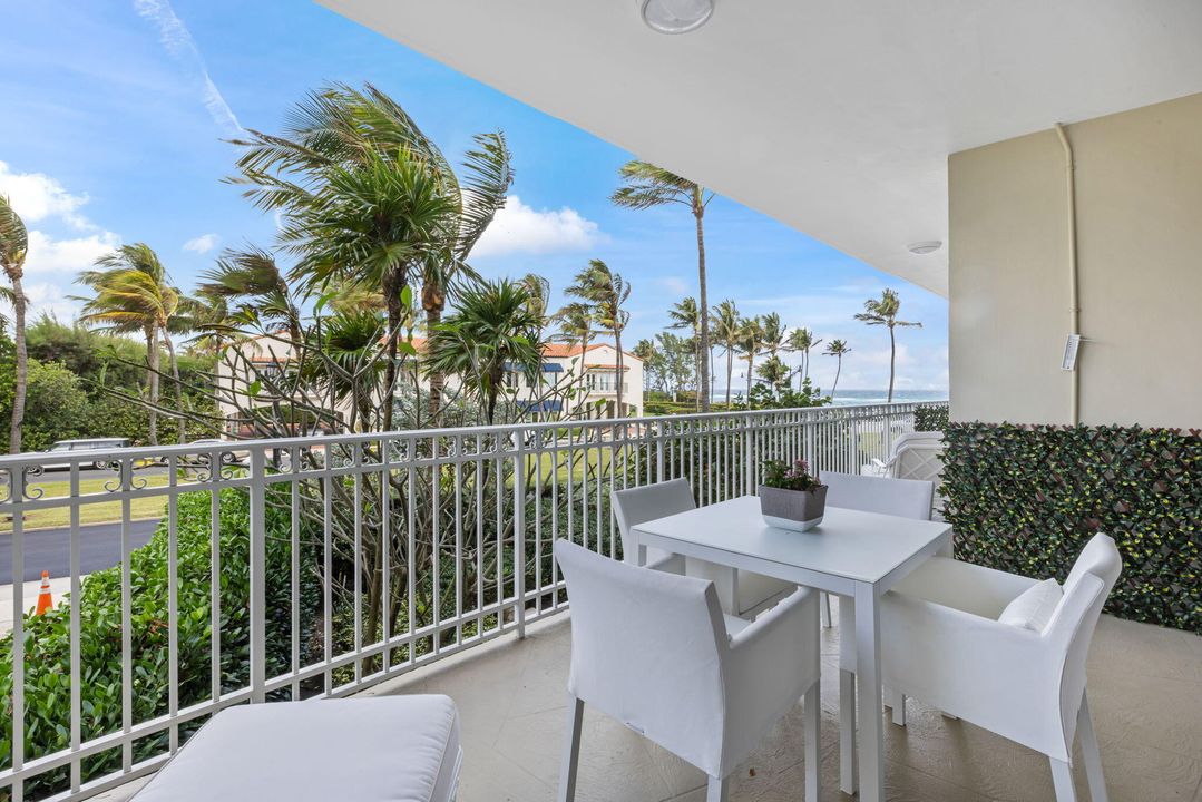 For Sale: $4,900,000 (2 beds, 2 baths, 2107 Square Feet)