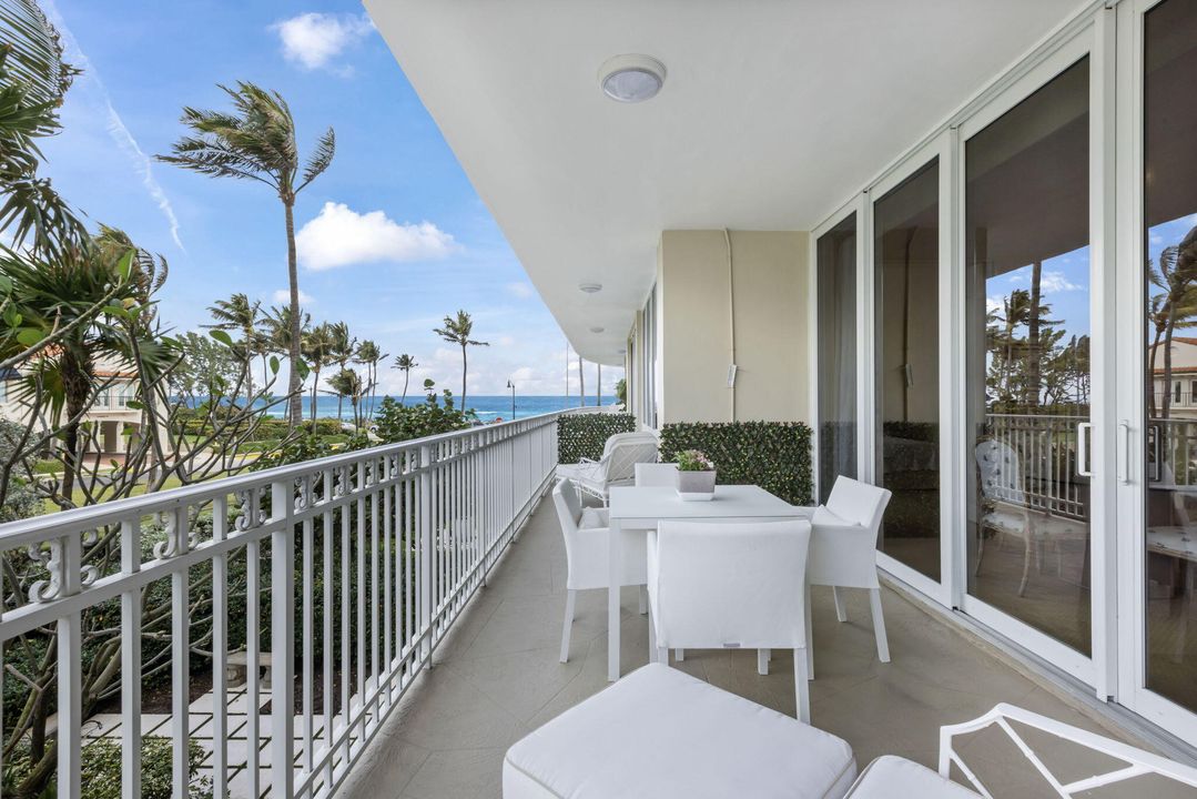 For Sale: $4,900,000 (2 beds, 2 baths, 2107 Square Feet)