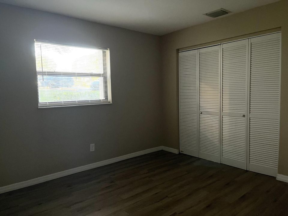 For Rent: $1,500 (2 beds, 2 baths, 900 Square Feet)