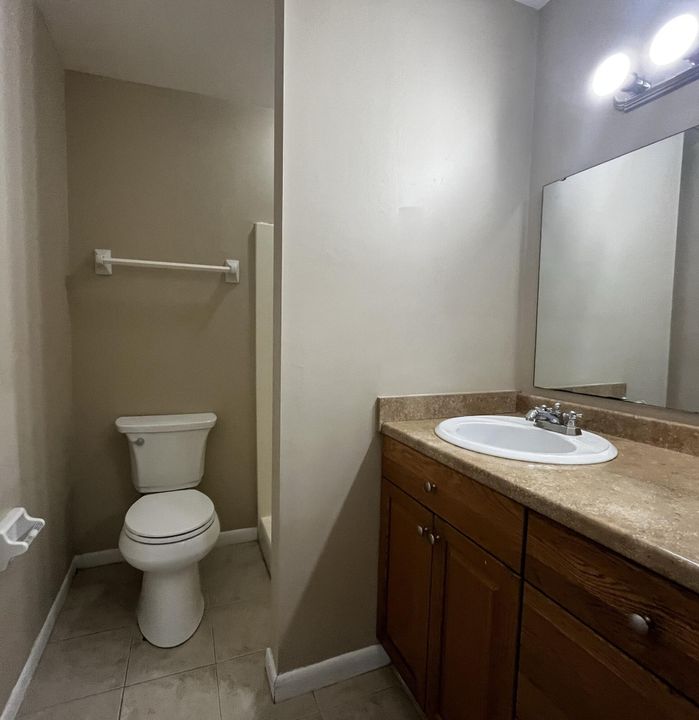 For Rent: $1,500 (2 beds, 2 baths, 900 Square Feet)