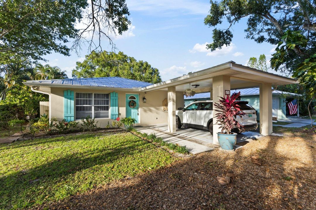 For Sale: $460,000 (3 beds, 2 baths, 1860 Square Feet)