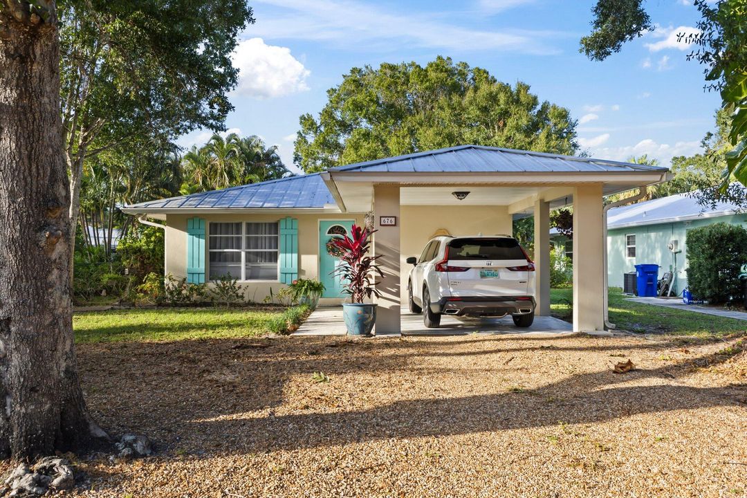 For Sale: $460,000 (3 beds, 2 baths, 1860 Square Feet)