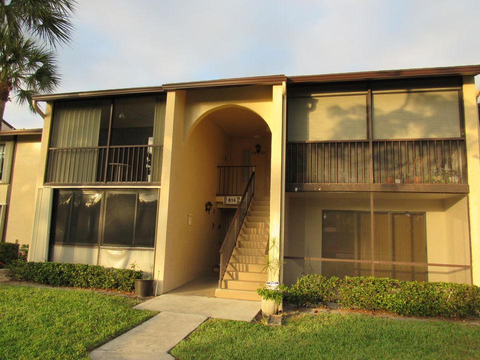 For Sale: $210,000 (3 beds, 2 baths, 1468 Square Feet)