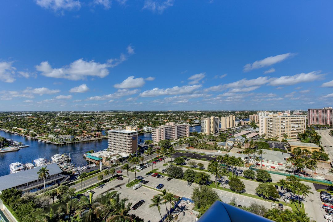 For Sale: $2,999,500 (3 beds, 3 baths, 2726 Square Feet)