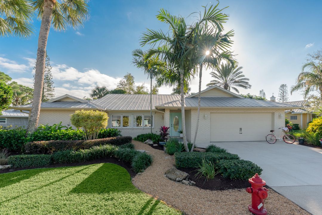 For Sale: $750,000 (3 beds, 2 baths, 1867 Square Feet)