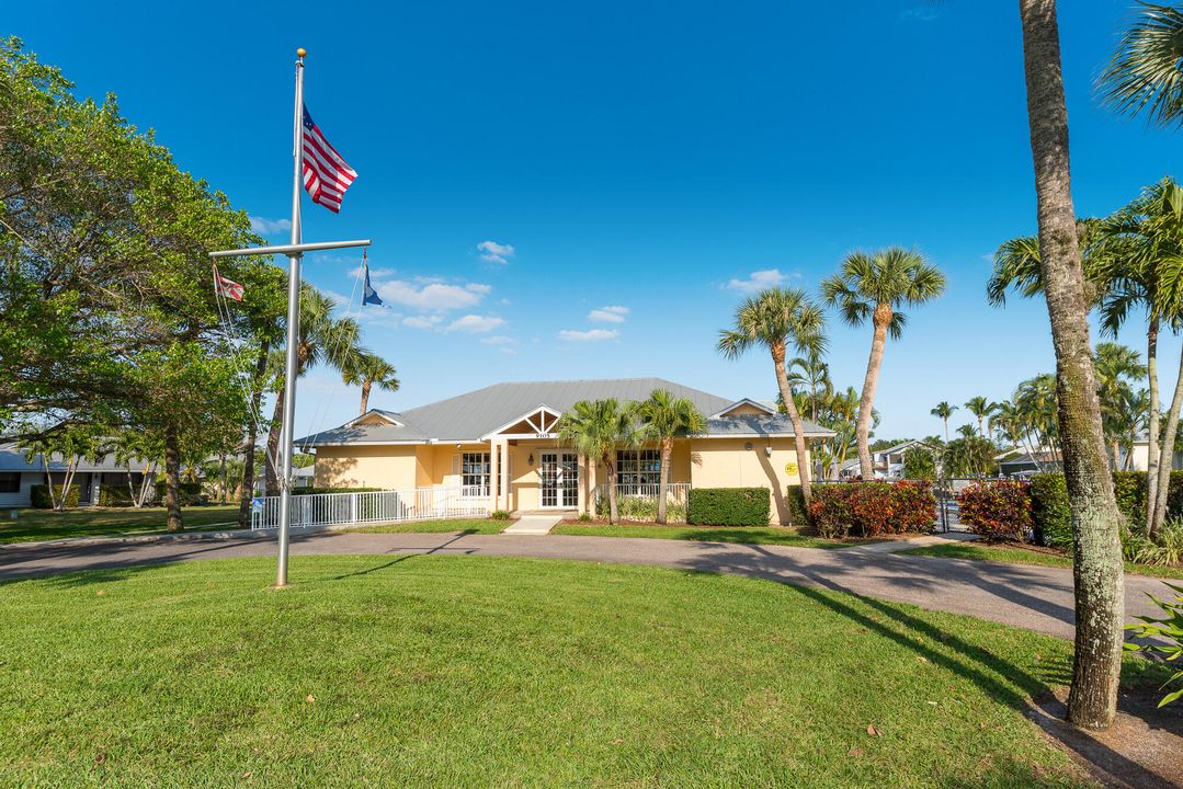 For Sale: $750,000 (3 beds, 2 baths, 1867 Square Feet)