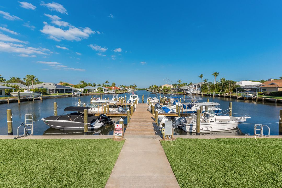 For Sale: $750,000 (3 beds, 2 baths, 1867 Square Feet)