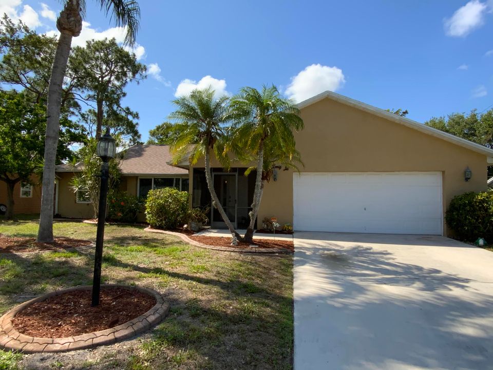 For Sale: $410,000 (3 beds, 2 baths, 1451 Square Feet)