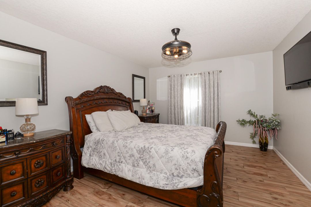 For Sale: $375,000 (3 beds, 2 baths, 1414 Square Feet)