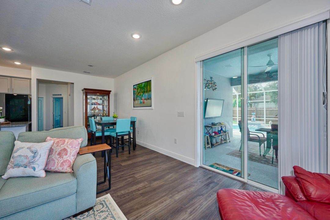 For Sale: $529,000 (3 beds, 2 baths, 2094 Square Feet)