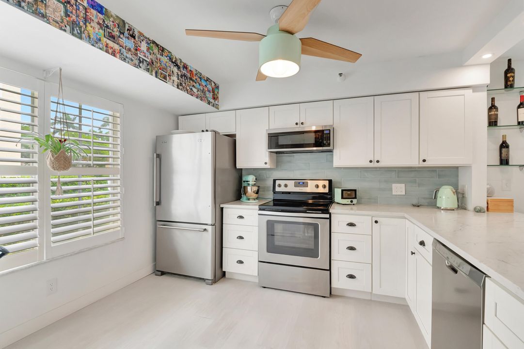 For Sale: $369,000 (3 beds, 2 baths, 1296 Square Feet)