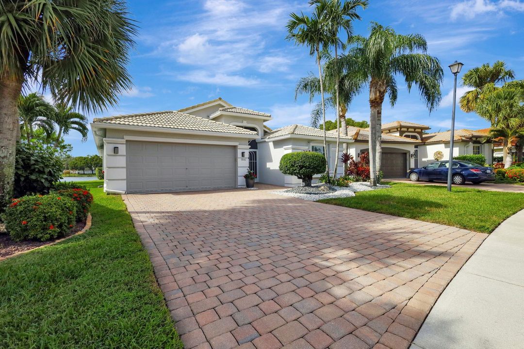 For Sale: $485,000 (3 beds, 2 baths, 1866 Square Feet)