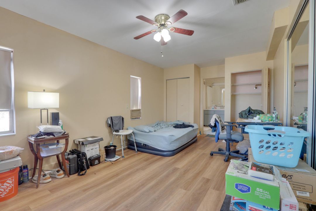 For Sale: $475,000 (4 beds, 2 baths, 1327 Square Feet)