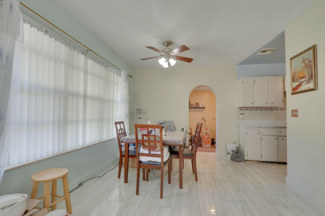 For Sale: $475,000 (4 beds, 2 baths, 1327 Square Feet)