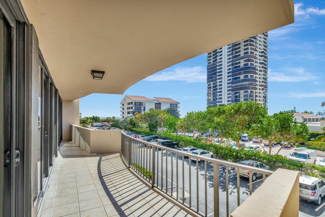 For Sale: $499,000 (2 beds, 2 baths, 1432 Square Feet)