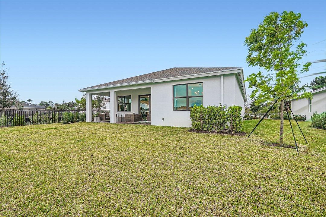 For Sale: $599,000 (4 beds, 2 baths, 2033 Square Feet)