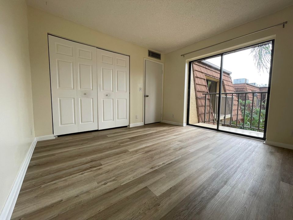 For Rent: $1,900 (2 beds, 2 baths, 1328 Square Feet)