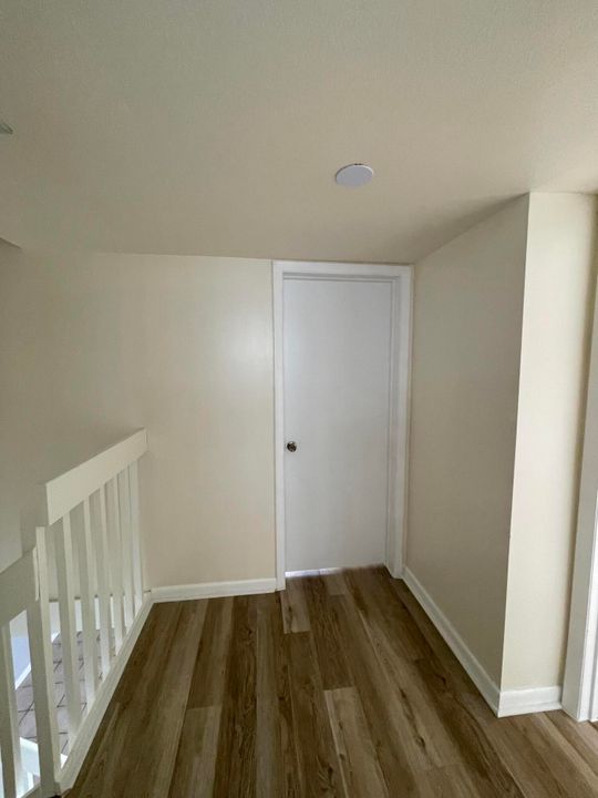 For Rent: $1,900 (2 beds, 2 baths, 1328 Square Feet)