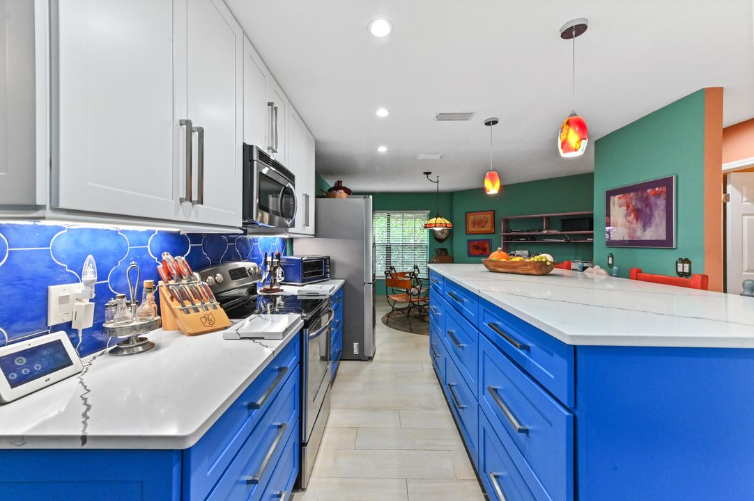 For Sale: $765,000 (3 beds, 2 baths, 2160 Square Feet)