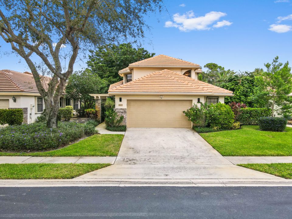 For Sale: $765,000 (3 beds, 2 baths, 2160 Square Feet)