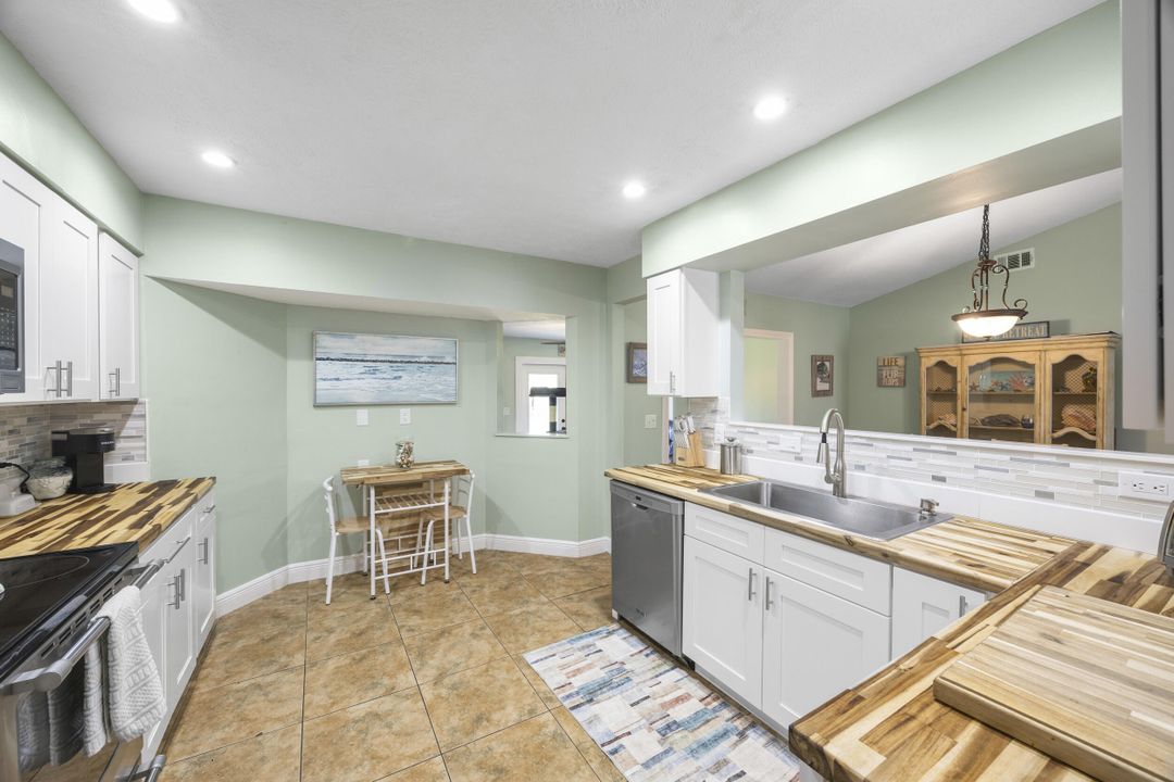 For Sale: $399,900 (4 beds, 2 baths, 1343 Square Feet)