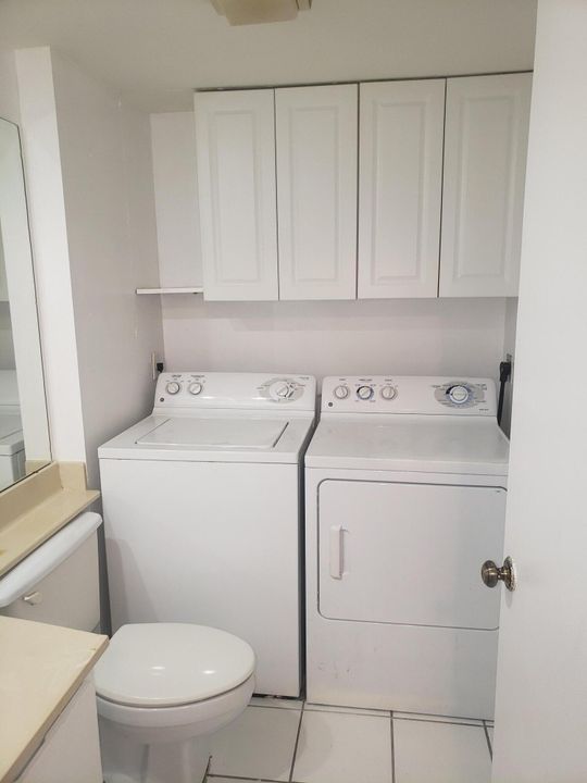 For Rent: $2,100 (2 beds, 2 baths, 1236 Square Feet)