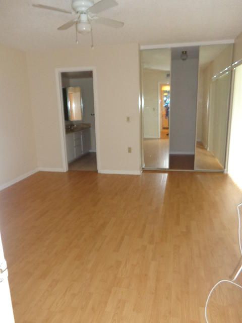 For Rent: $2,100 (2 beds, 2 baths, 1236 Square Feet)