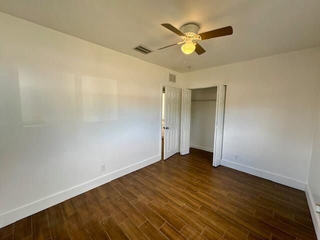 For Sale: $345,000 (3 beds, 1 baths, 864 Square Feet)