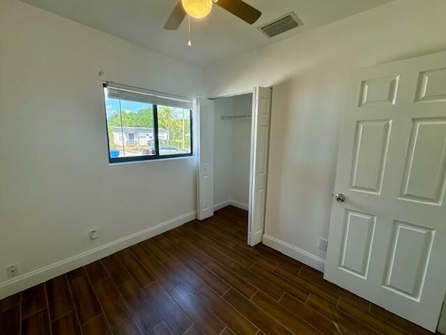 For Sale: $345,000 (3 beds, 1 baths, 864 Square Feet)