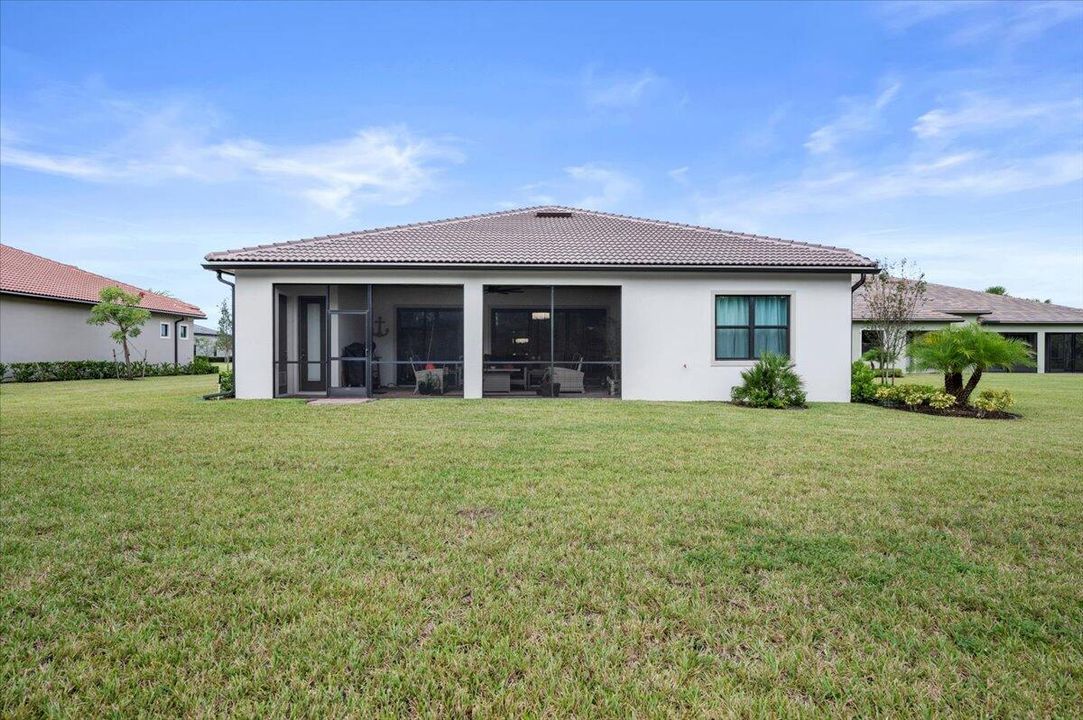 For Sale: $1,249,000 (3 beds, 3 baths, 2897 Square Feet)