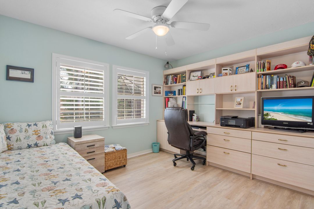 For Sale: $435,000 (3 beds, 2 baths, 1828 Square Feet)