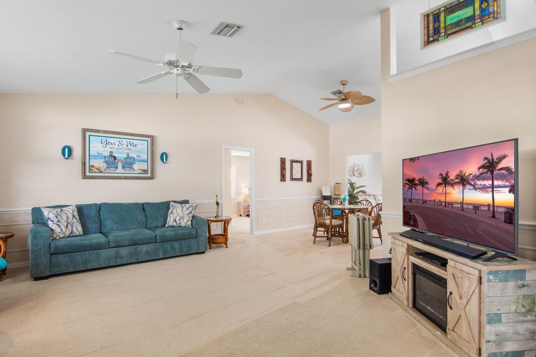 For Sale: $435,000 (3 beds, 2 baths, 1828 Square Feet)