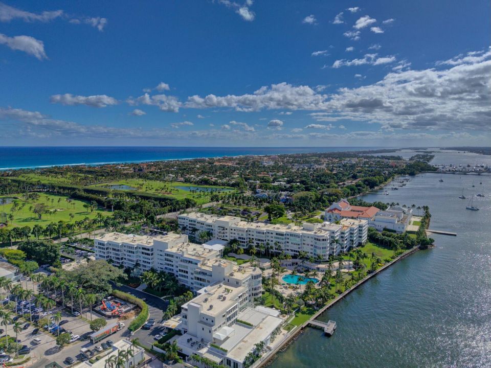 For Sale: $1,950,000 (1 beds, 1 baths, 1143 Square Feet)