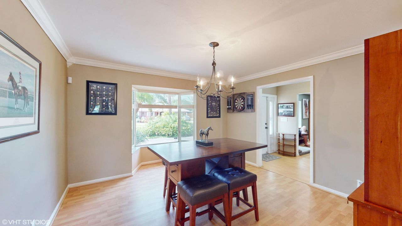 For Sale: $945,000 (4 beds, 3 baths, 2702 Square Feet)