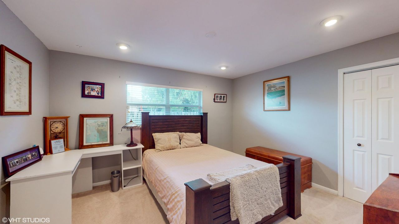 For Sale: $945,000 (4 beds, 3 baths, 2702 Square Feet)