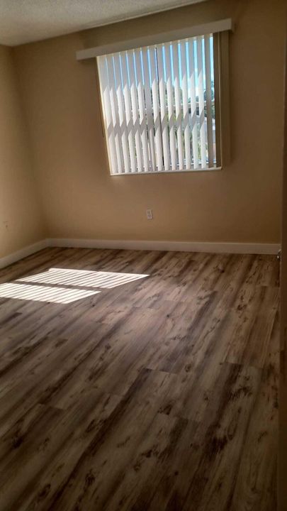 For Rent: $3,250 (3 beds, 2 baths, 1344 Square Feet)