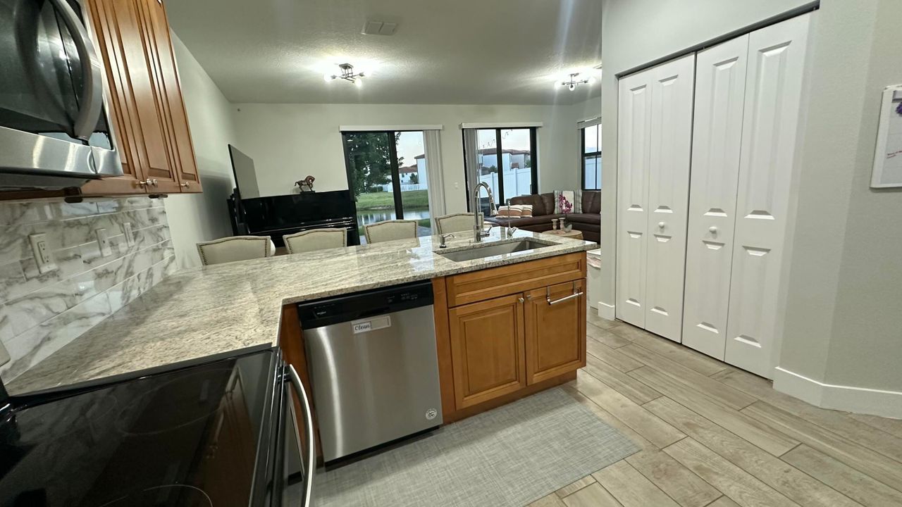 For Sale: $549,999 (4 beds, 2 baths, 2048 Square Feet)