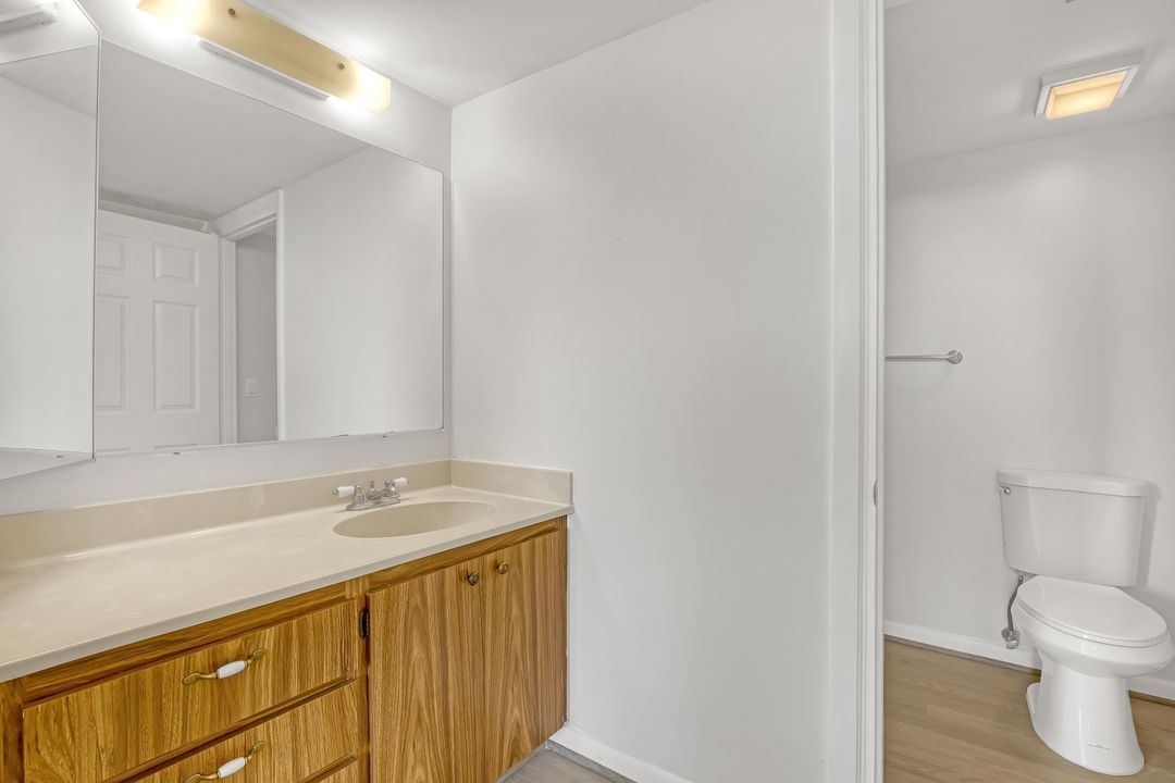 For Sale: $249,000 (2 beds, 2 baths, 1437 Square Feet)