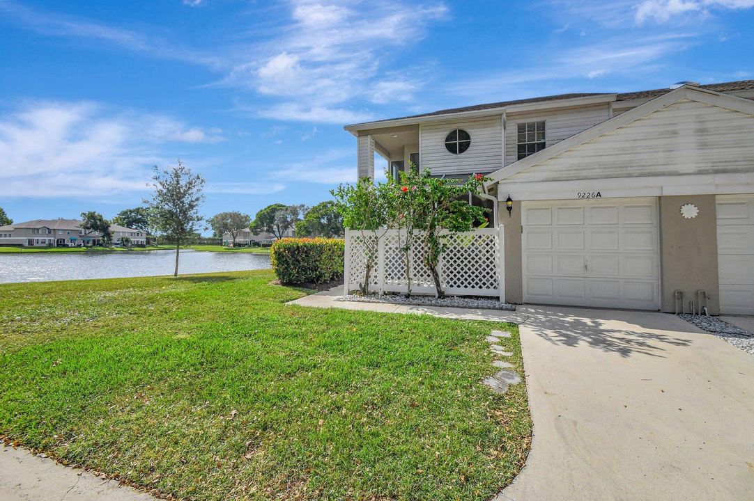 For Sale: $545,000 (3 beds, 2 baths, 1998 Square Feet)