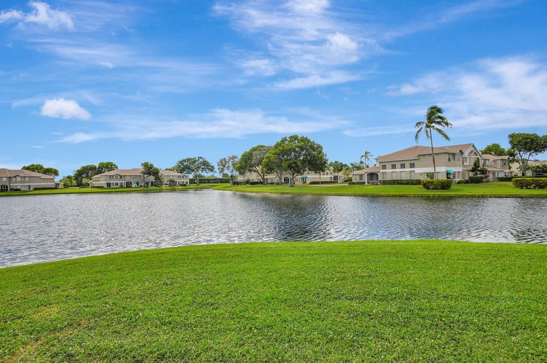 For Sale: $545,000 (3 beds, 2 baths, 1998 Square Feet)