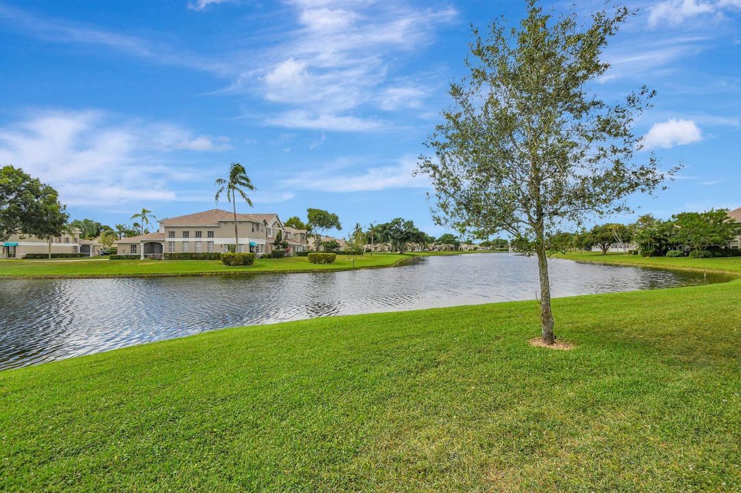 For Sale: $545,000 (3 beds, 2 baths, 1998 Square Feet)