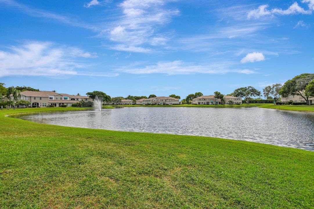 For Sale: $545,000 (3 beds, 2 baths, 1998 Square Feet)