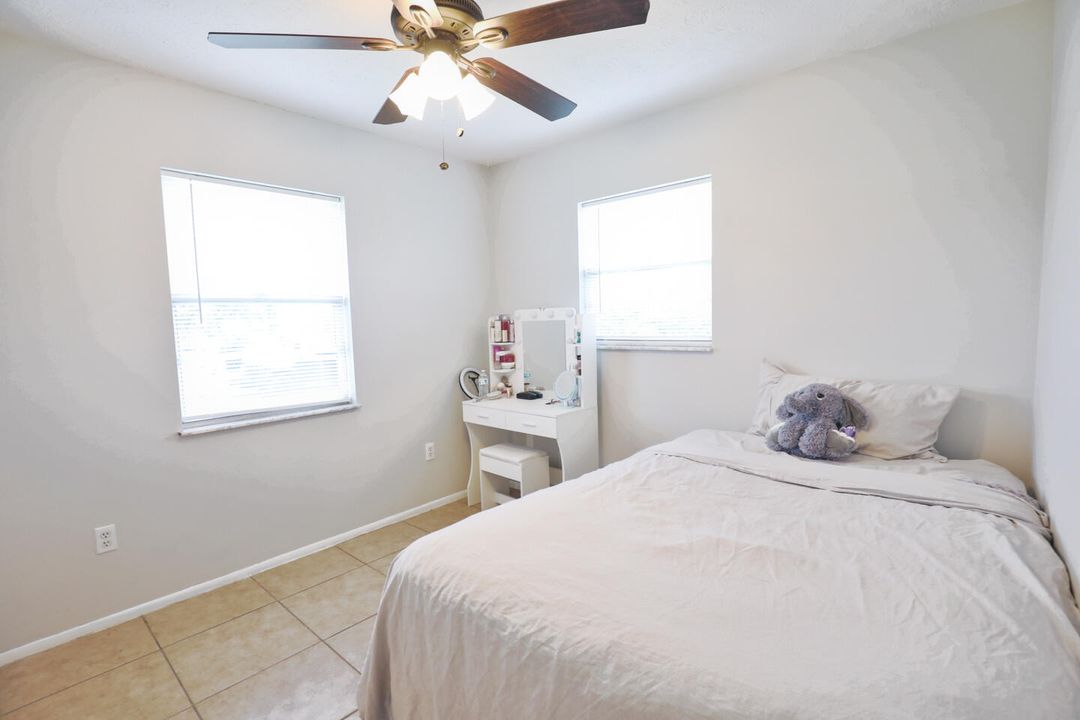 For Sale: $340,000 (3 beds, 2 baths, 1148 Square Feet)