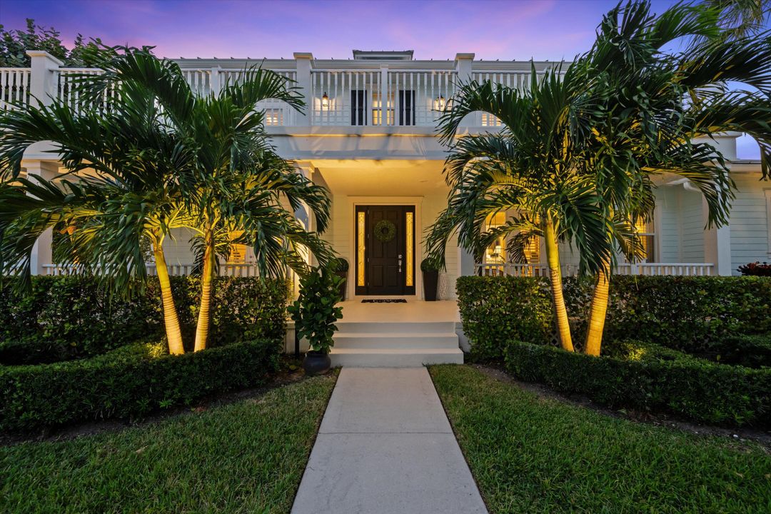 For Sale: $1,950,000 (5 beds, 4 baths, 3453 Square Feet)