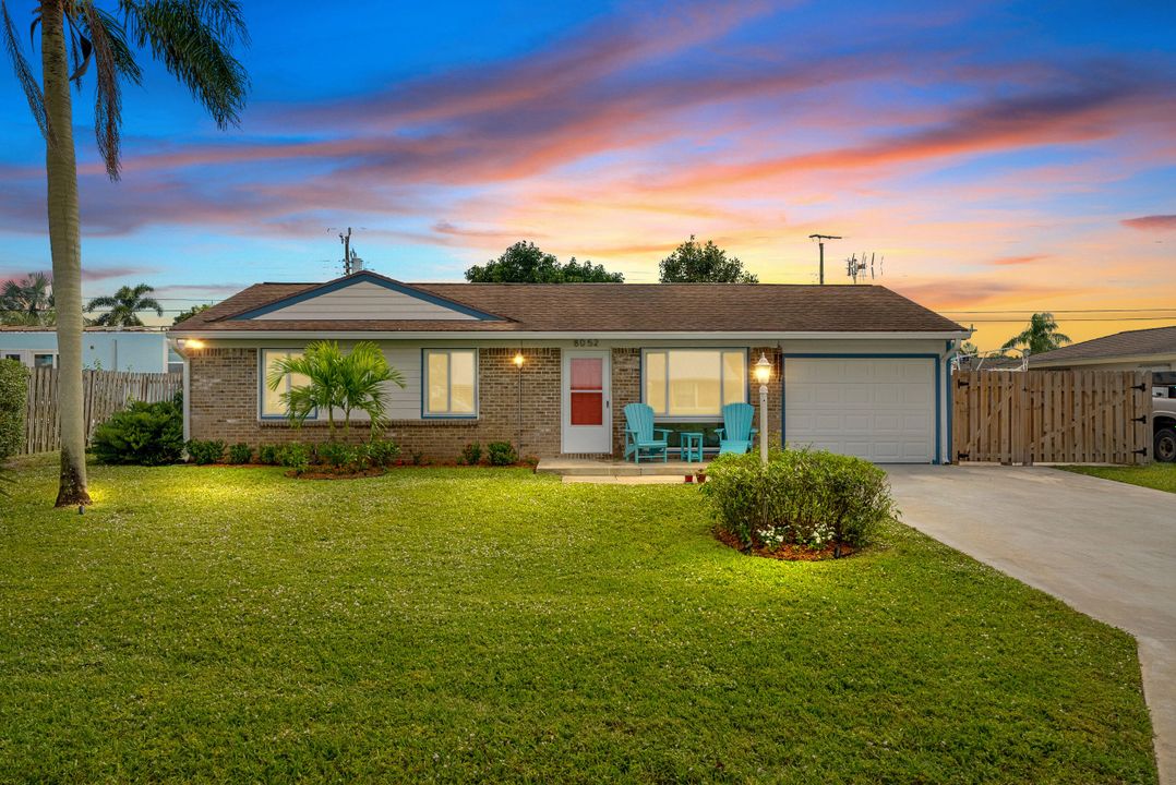 For Sale: $395,000 (3 beds, 2 baths, 1262 Square Feet)