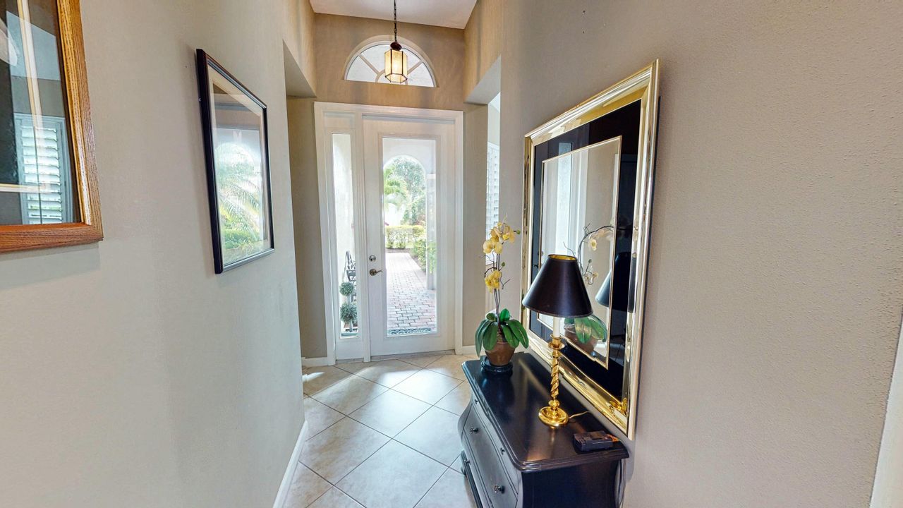 For Sale: $359,000 (2 beds, 2 baths, 1635 Square Feet)