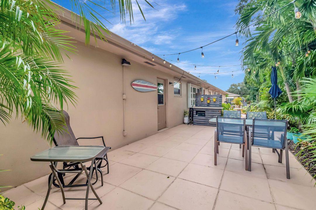 For Sale: $254,000 (2 beds, 2 baths, 1137 Square Feet)