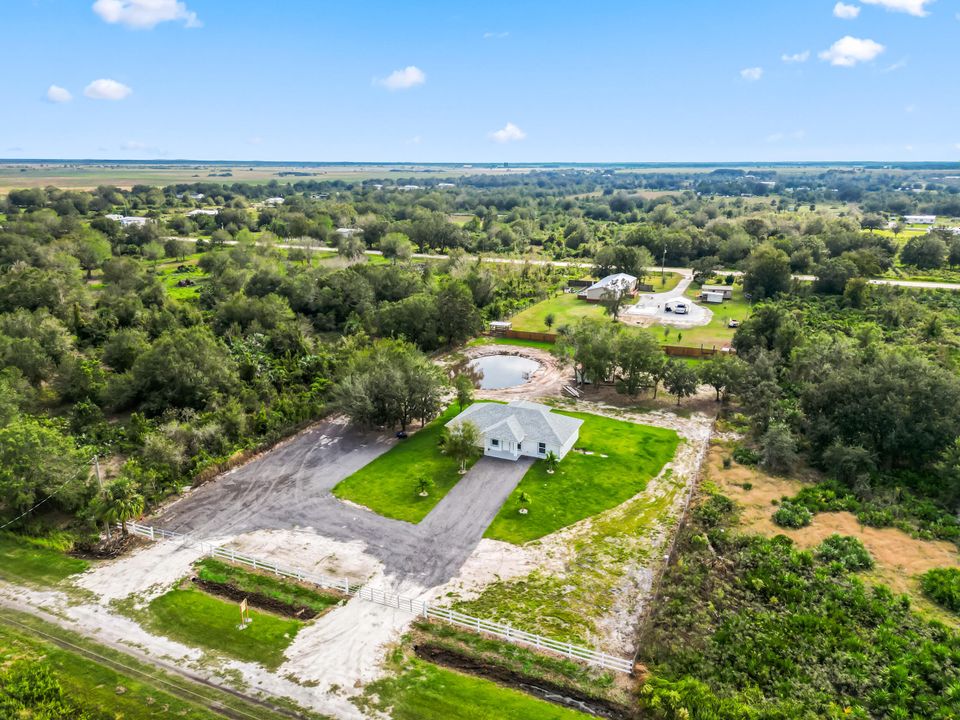 For Sale: $374,900 (3 beds, 2 baths, 1248 Square Feet)