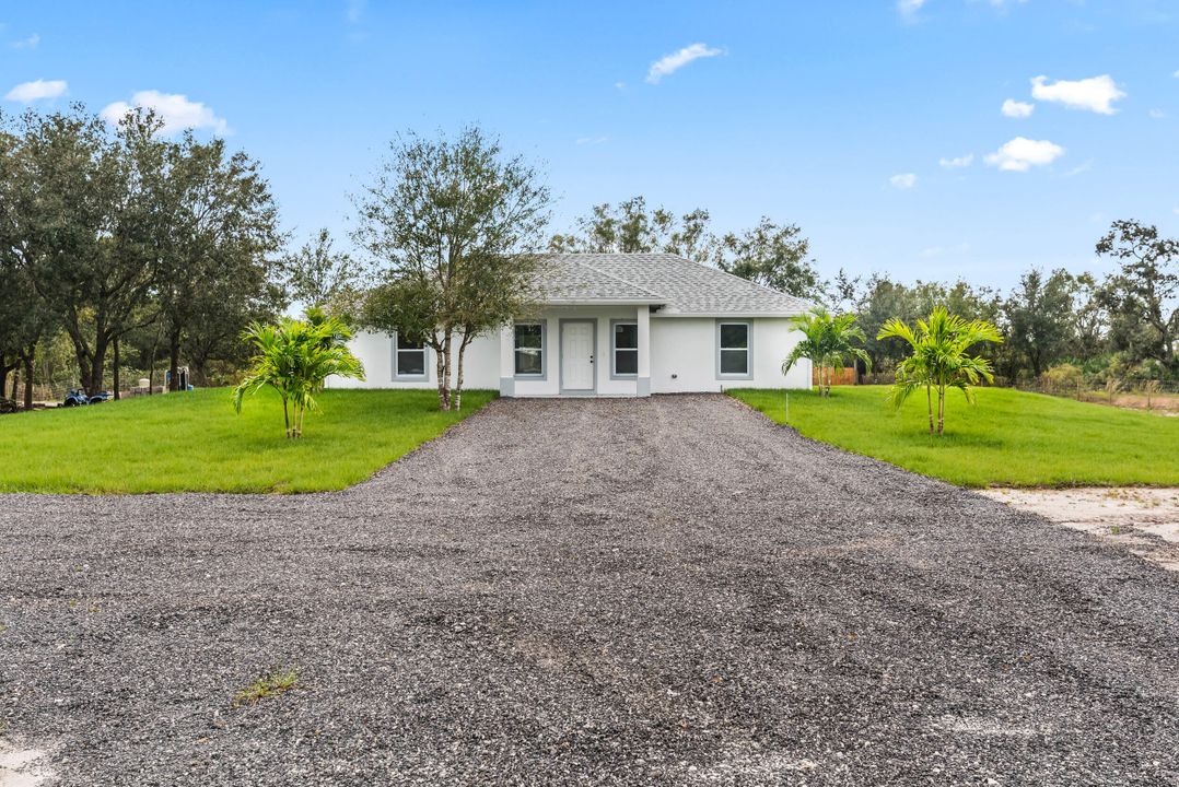 For Sale: $374,900 (3 beds, 2 baths, 1248 Square Feet)